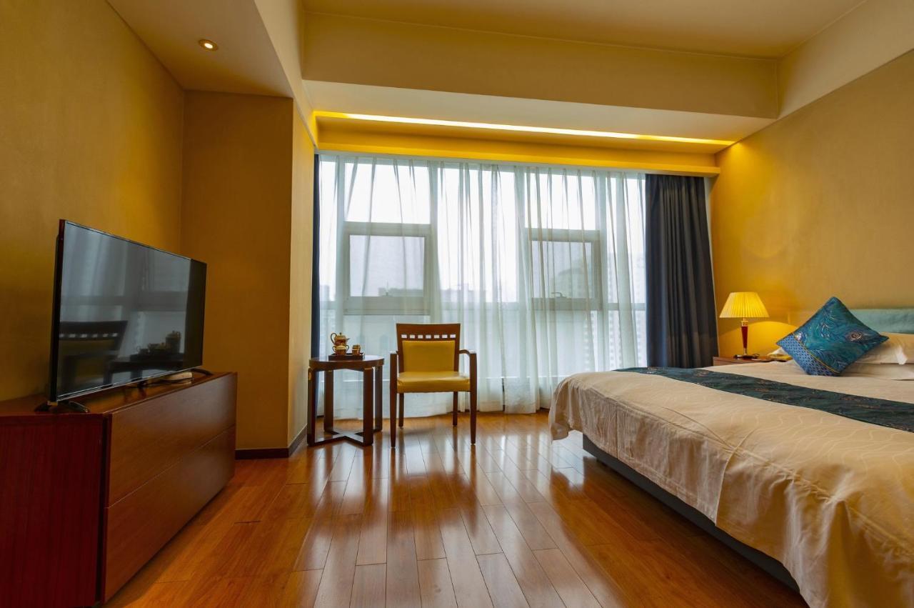 East King Business Hotel Chang-čou Exteriér fotografie
